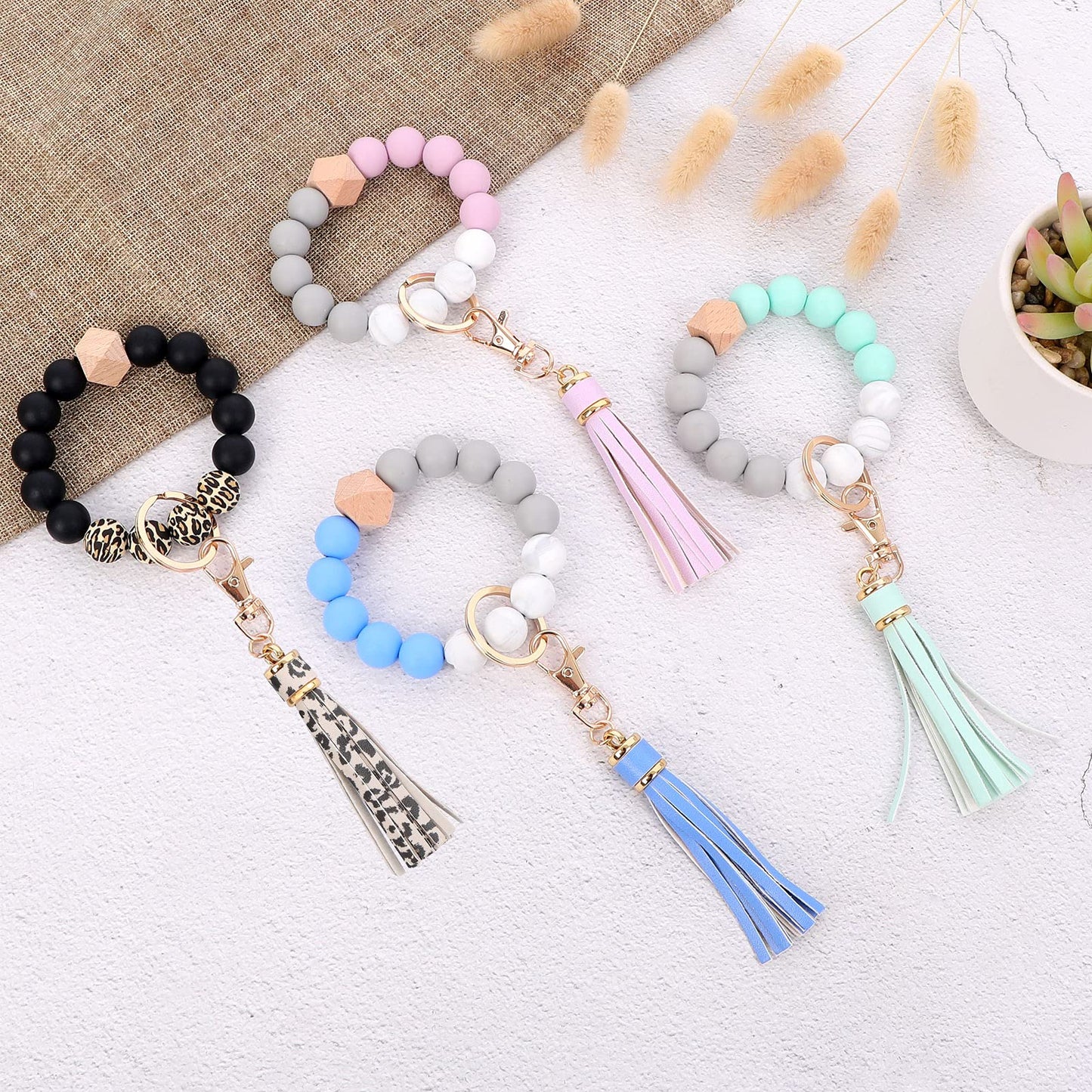 BAOSIWA Silicone Beaded Bracelet Keychain Wristlet Key Ring Bangle Chains for Women with Leather Tassel